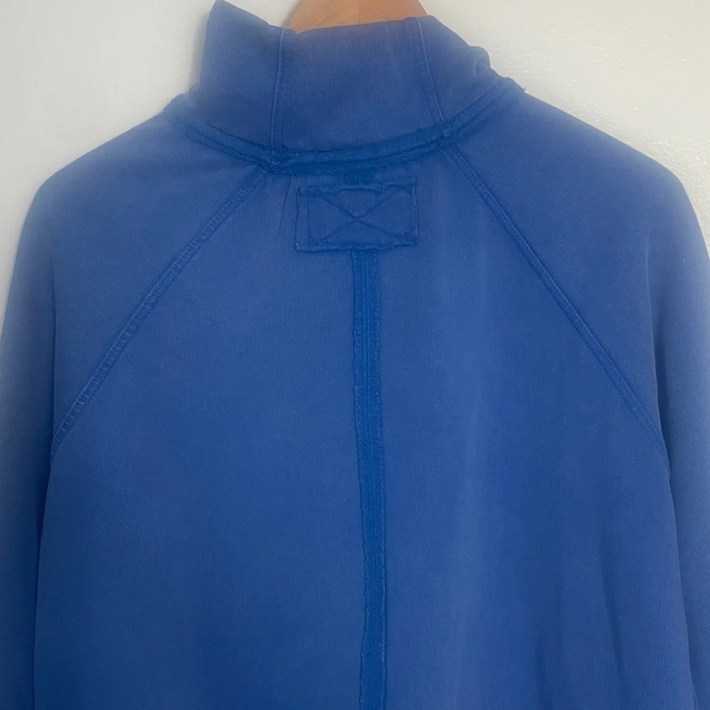 We the Free Sweatshirt Size M